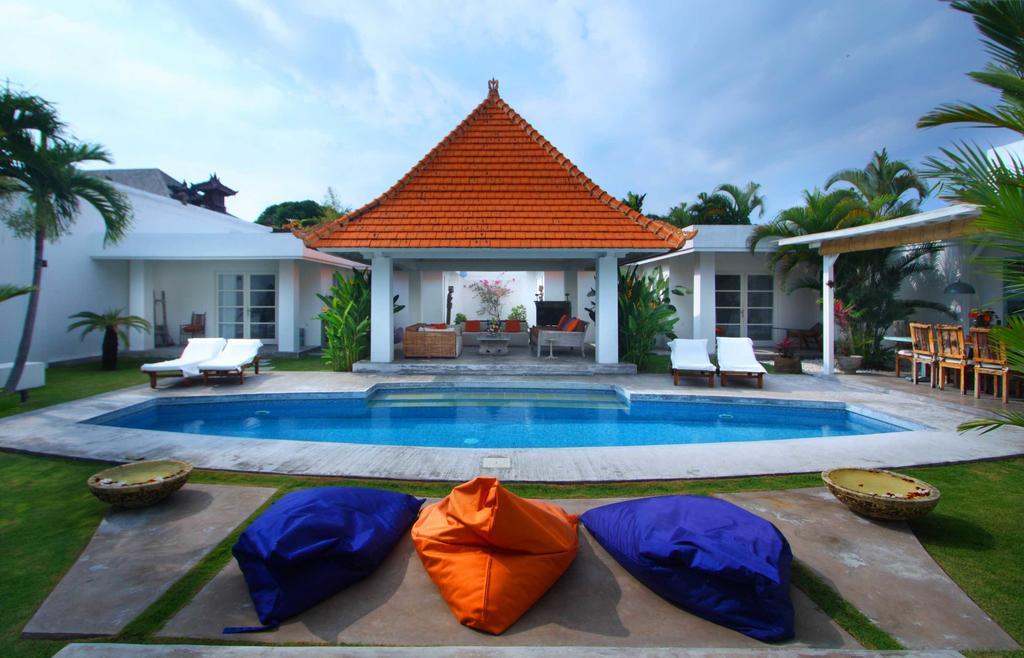 Villa Mutiara Putih By Optimum Bali Villas Seminyak Quarto foto